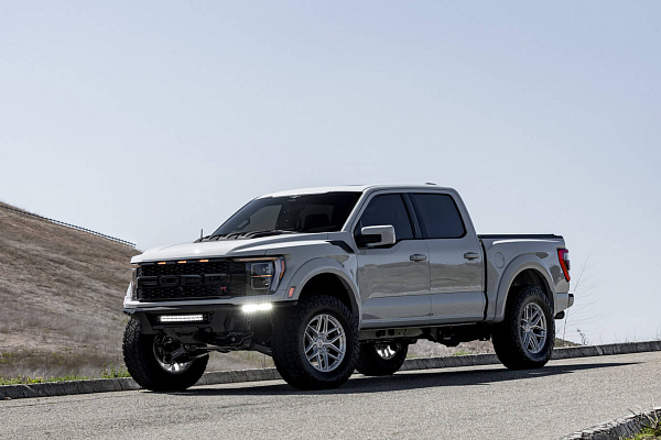 Фото дисков HRE P161SC Глянцевый лак на Ford F-150 XIV