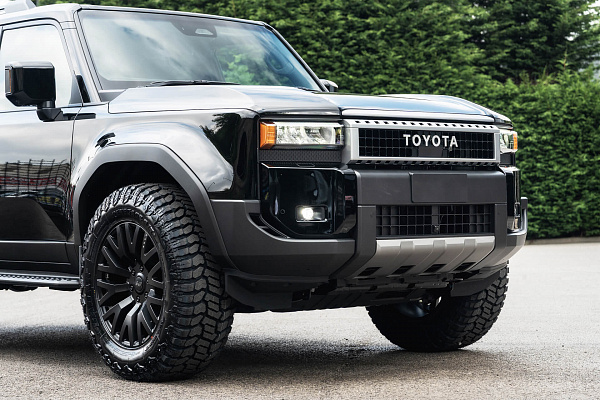 Фото дисков Kahn G22 DC Черный сатин на Toyota Land Cruiser Prado 250