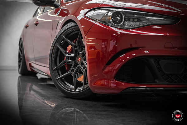 Фото дисков Vossen EVO-4R Черный сатин на Alfa Romeo Giulia II (952)
