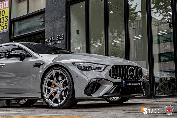 Фото дисков Vossen S21-01 Глянцевый лак на Mercedes-Benz AMG GT I