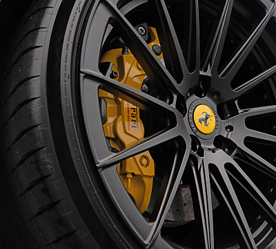 Фото дисков Strasse Wheels SV15 Deep Concave Duoblock на Ferrari F8