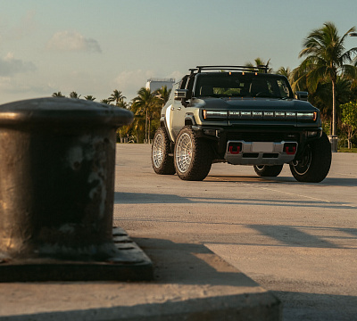 Фото дисков Vossen LCX-04 на GMC Hummer EV