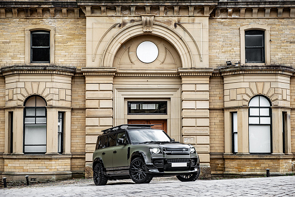 Фото дисков Kahn RS 3.0 Черный сатин на Land Rover Defender II