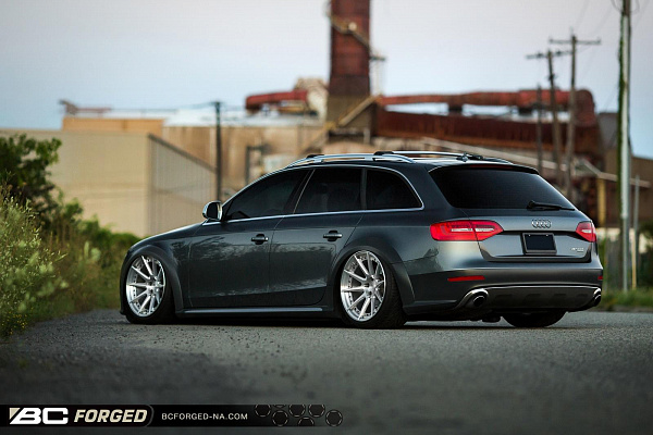 Фото дисков BC Forged HCS04 Глянцевый лак на Audi A/S/RS 4 (B8)