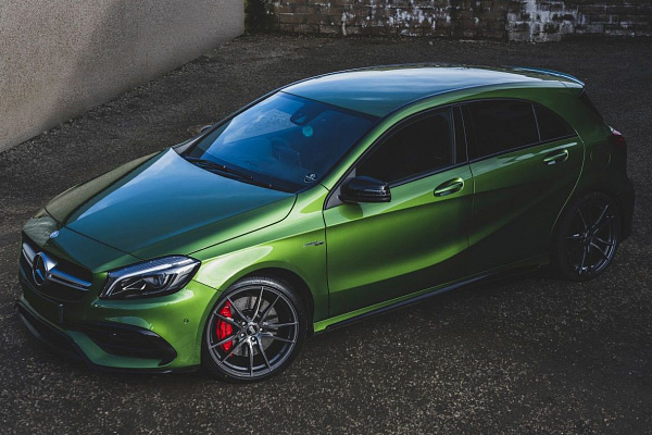 Фото дисков Bola FLD Глянцевый графит на Mercedes-Benz A-Class (W176)