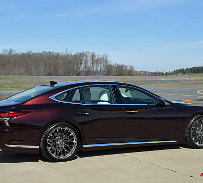 Фото дисков HRE P200 на  Lexus LS V