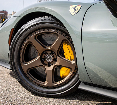 Фото дисков Brixton Forged TR05 на Ferrari 296
