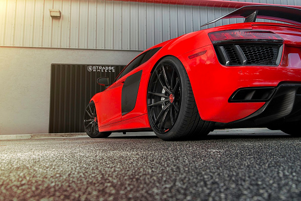 Фото дисков Strasse Wheels SV1 Deep Concave Monoblock Другой цвет на Audi R8 (4S)