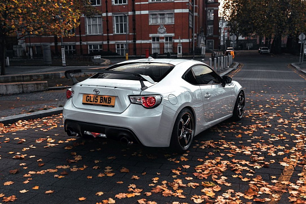 Фото дисков Bola B2R Глянцевый темный лак на Toyota GT86