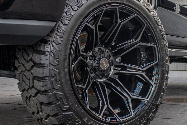 Фото дисков 4PLAY 4P83 Черный глянец на Chevrolet Silverado IV