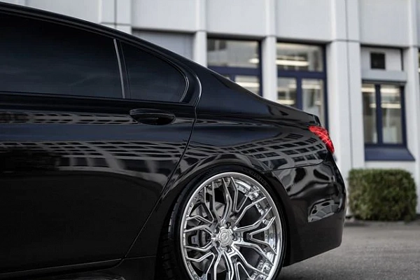Фото дисков ST Wheels ST10.2 Полированный лак на BMW 7 (G11/G12)