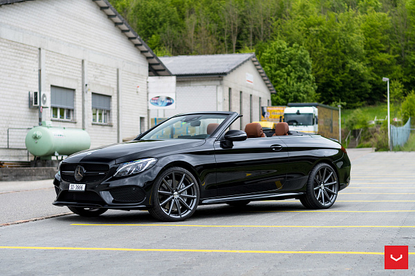 Фото дисков Vossen VFS-10 Глянцевый графит на Mercedes-Benz C-Class (W205)