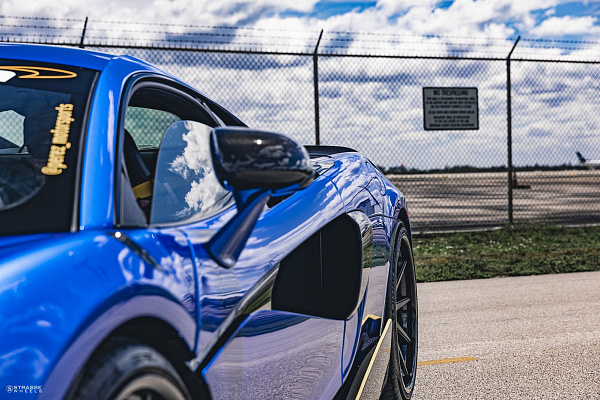 Фото дисков Strasse Wheels R10 Deep Concave FS Черный сатин на McLaren 600