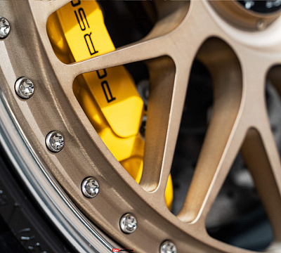 Фото дисков HRE 300 на Porsche 911 VIII