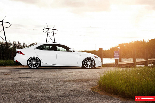 Фото дисков Vossen CVT Серебро на Lexus IS II