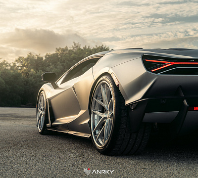 Фото дисков Anrky XR-301 на Lamborghini Revuelto