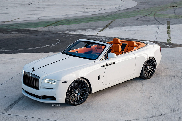 Фото дисков Strasse Wheels SV15T Deep Concave Duoblock RR Черный глянец на Rolls-Royce Ghost I