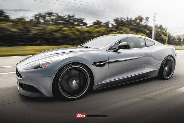 Фото дисков HRE P103 Глянцевый графит на Aston Martin Vanquish 2