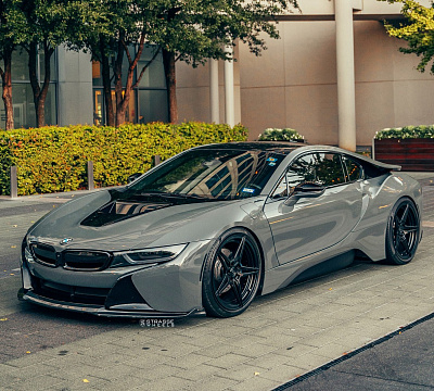 Фото дисков Strasse Wheels SV2 Deep Concave Duoblock на BMW i8