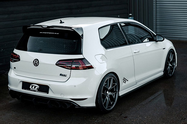 Фото дисков Bola FLE Глянцевый графит на Volkswagen Golf VII