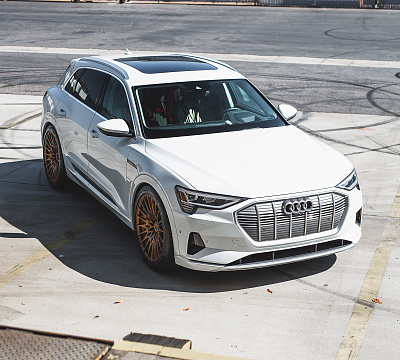 Фото дисков Brixton Forged HS1 на Audi E-tron