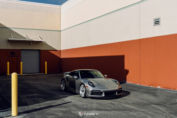 Фото дисков Anrky XR-201 Глянцевый лак на Porsche 911 VIII