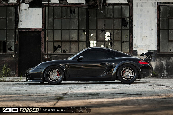 Фото дисков BC Forged LE72 // MLE72 Матовый графит на Porsche Cayman I