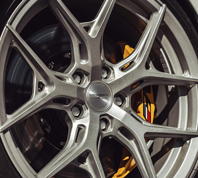 Фото дисков Vossen HF-5 на Cadillac ATS
