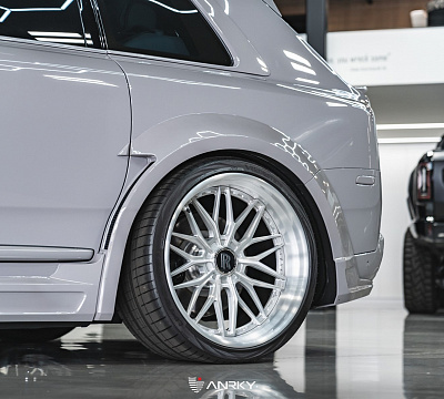 Фото дисков Anrky RS1 на Rolls-Royce Cullinan