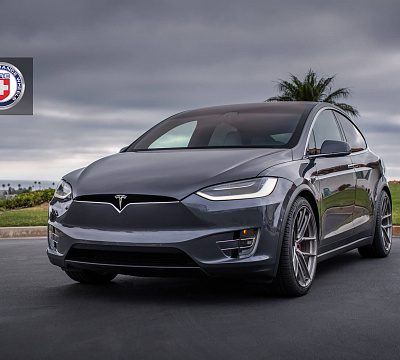 Фото дисков HRE P101SC на Tesla Model X