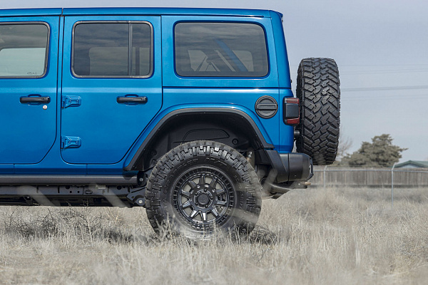 Фото дисков Black Rhino CALICO  на Jeep Wrangler IV (JL)