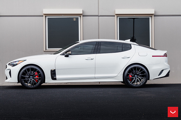 Фото дисков Vossen HF-4T Глянцевый тонированный лак на Kia Stinger