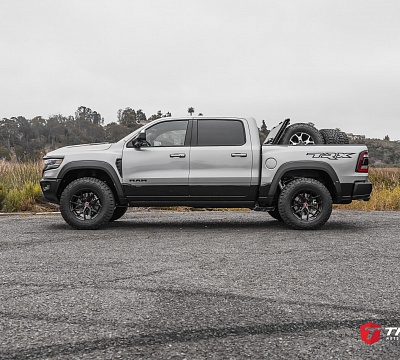 Фото дисков Vossen HF6-4 на Ram 1500 V