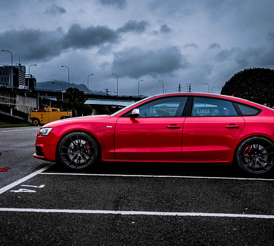 Фото дисков HRE P104 на Audi A/S/RS 5 (8T)