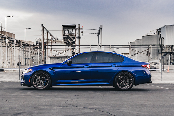 Фото дисков Brixton Forged BF01 Сатиновая темная бронза на BMW 5/M5 (G30/F90)