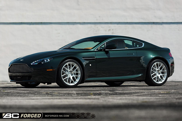 Aston Martin Vantage