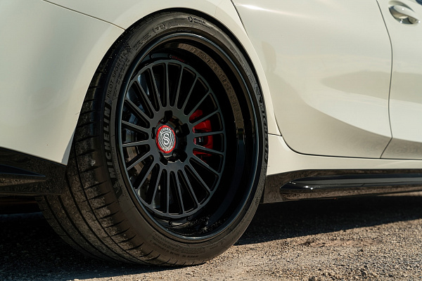 Фото дисков Strasse Wheels SV20 Track Черный сатин на BMW 3/M3 (G2x/G80)