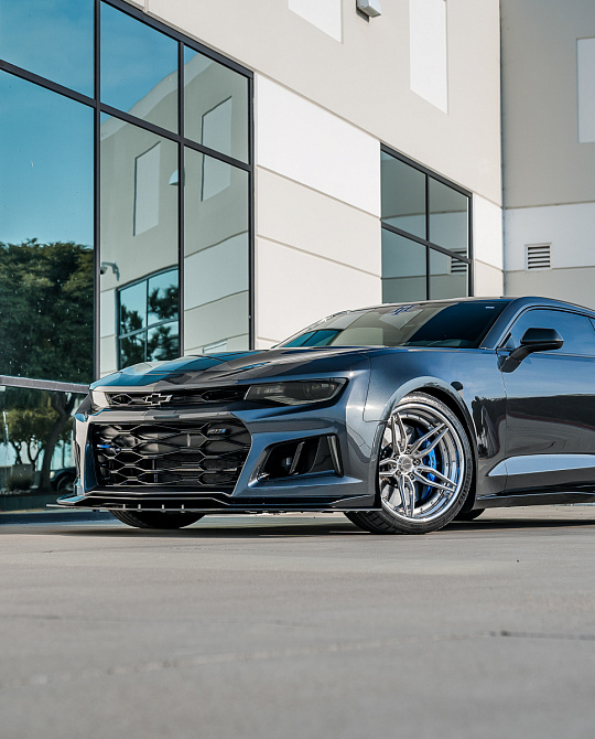 Фото дисков PF2 Глянцевый тонированный лак на Chevrolet Camaro VI