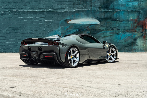 Фото дисков Anrky RS5.3 Полированный лак на Ferrari SF90