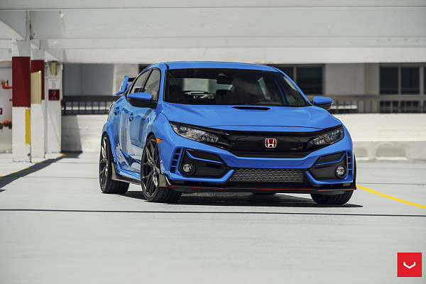 Фото дисков Vossen HF-5 Сатиновый графит на Honda Civic Type R FK8