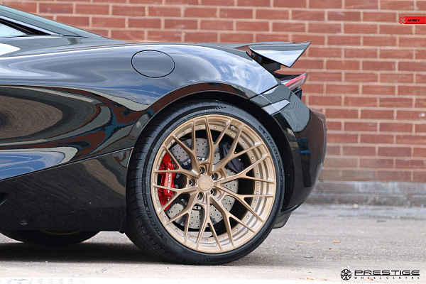 Фото дисков Anrky AN20 Сатиновое золото на McLaren 720S
