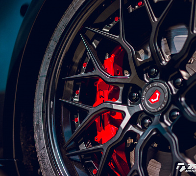 Фото дисков Vossen S17-01 (3-Piece) на Chevrolet Camaro VI
