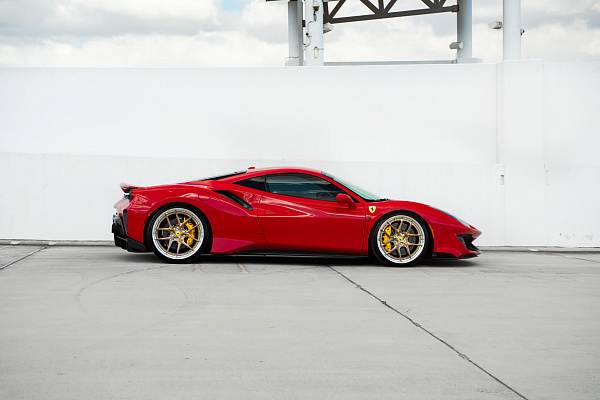 Ferrari 488 Pista