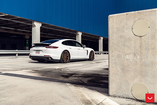 Фото дисков Vossen HF-2 Сатиновая бронза на Porsche Panamera II