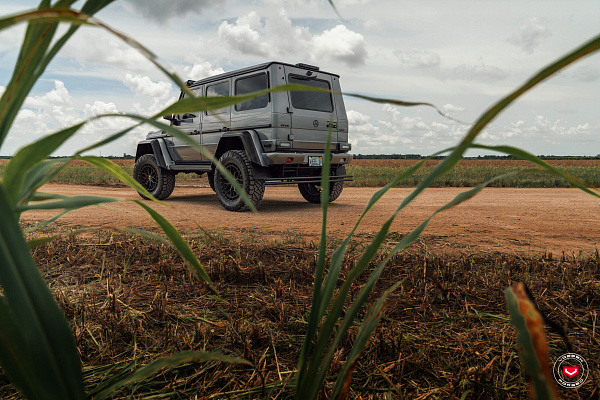 Фото дисков Vossen LC3-01 Черный глянец на Mercedes-Benz G-Class III