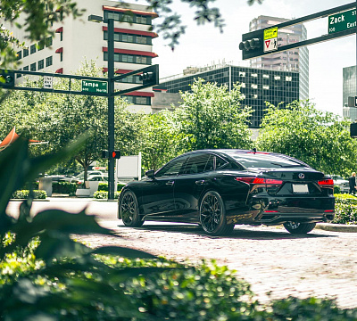 Фото дисков Vossen HF-2 на  Lexus LS V