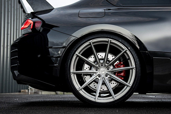 Фото дисков Bola FP4 Глянцевый лак на BMW 2/M2 (G42/G87)