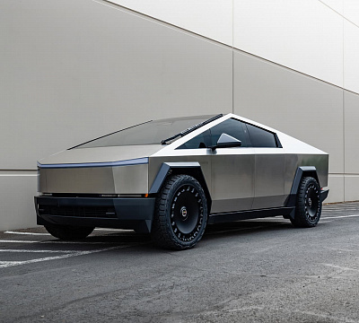 Фото дисков Brixton Forged LX15 на Tesla Cybertruck