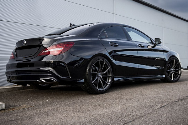 Фото дисков Bola B25 Сатиновый графит на Mercedes-Benz CLA (C117, X117)