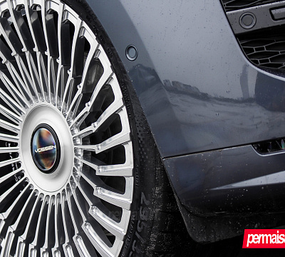 Фото дисков Vossen UV-5 на Land Rover Range Rover Sport III